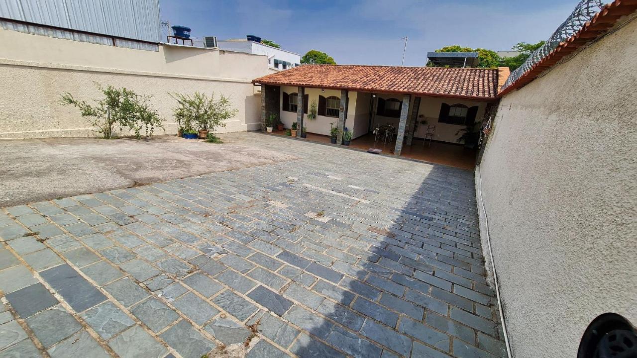 Casa Espacosa E Confortavel Na Regiao Da Pampulha 벨루오리존치 외부 사진